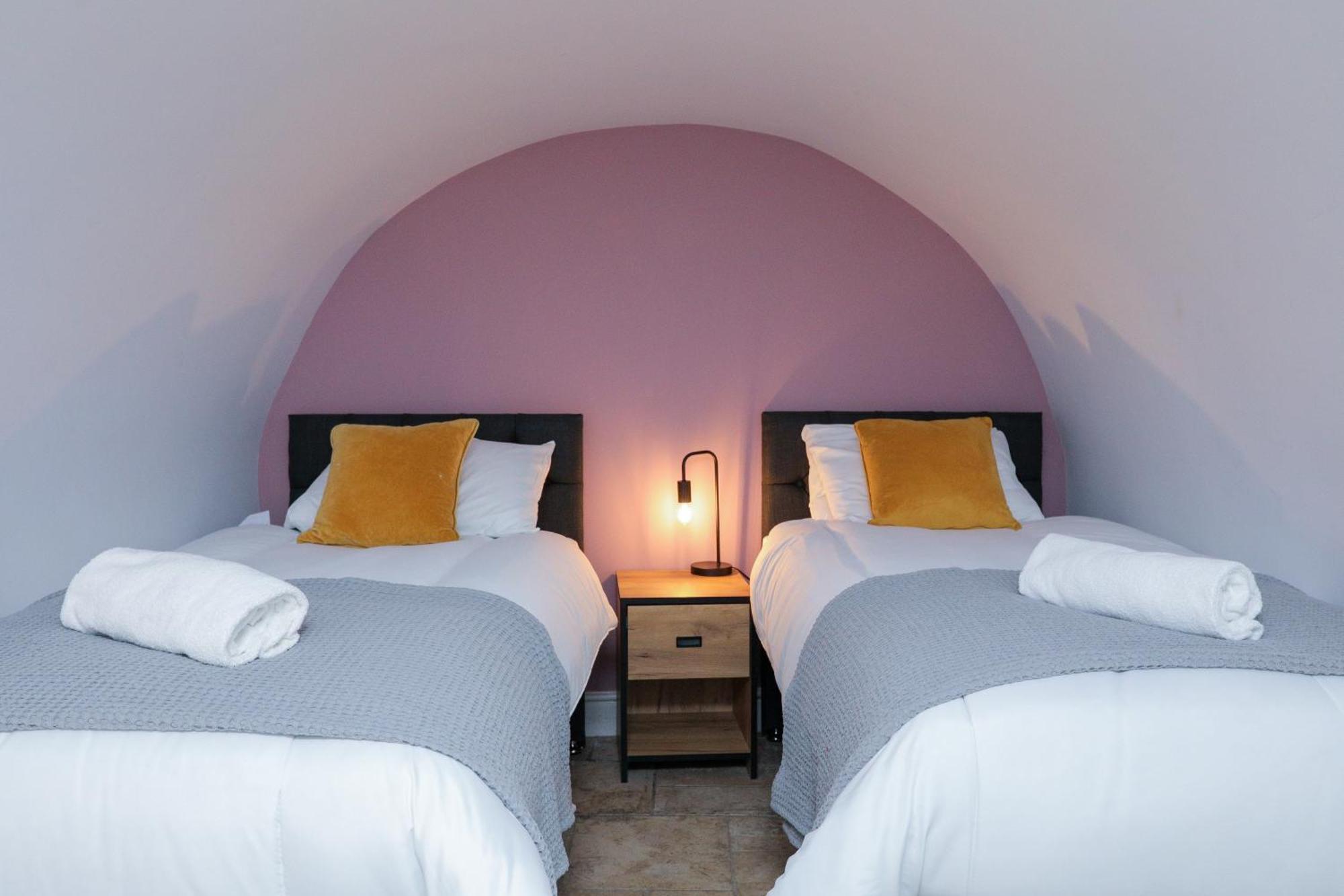 Wonderful Apartment In Bath With Garden - Sleeps 8 Exterior foto